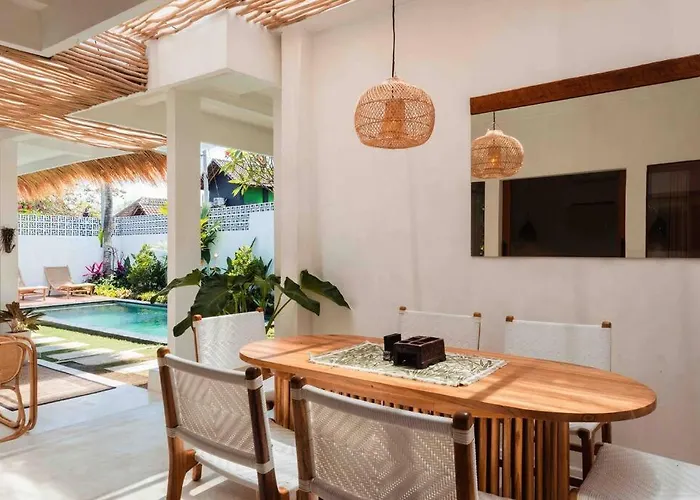 Matahari Cosy&stylish 3br Private 10mins To Finns Canggu (Bali)